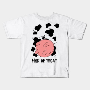 milk or treat cow halloween costume  for adults and kids Kids T-Shirt